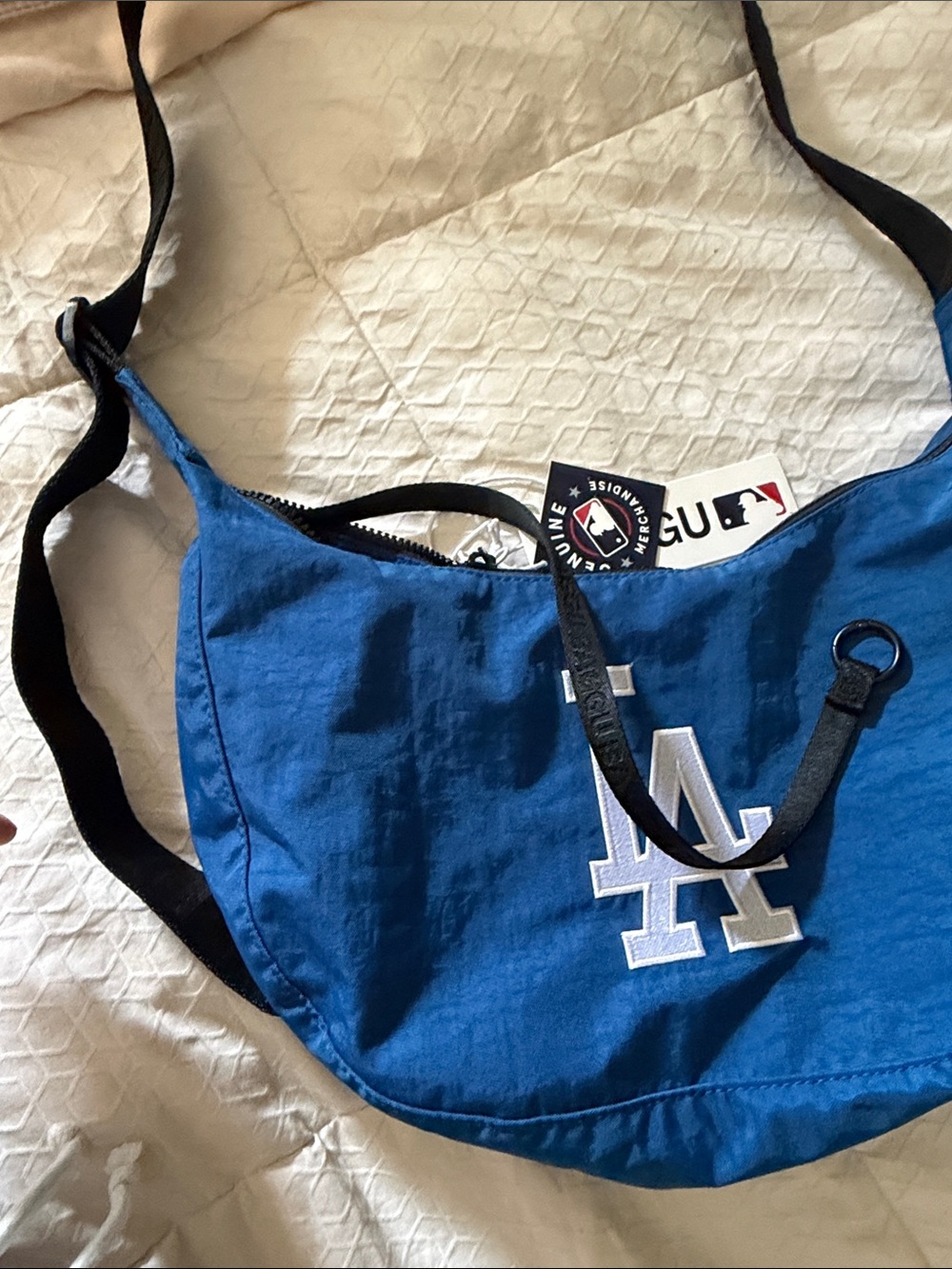 Baggu Medium LA Dodgers Blue Nylon Crescent Bag - Picture 8 of 9